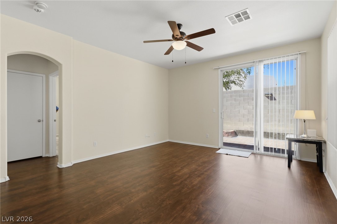 2528 Living Rock Street Property Photo 13