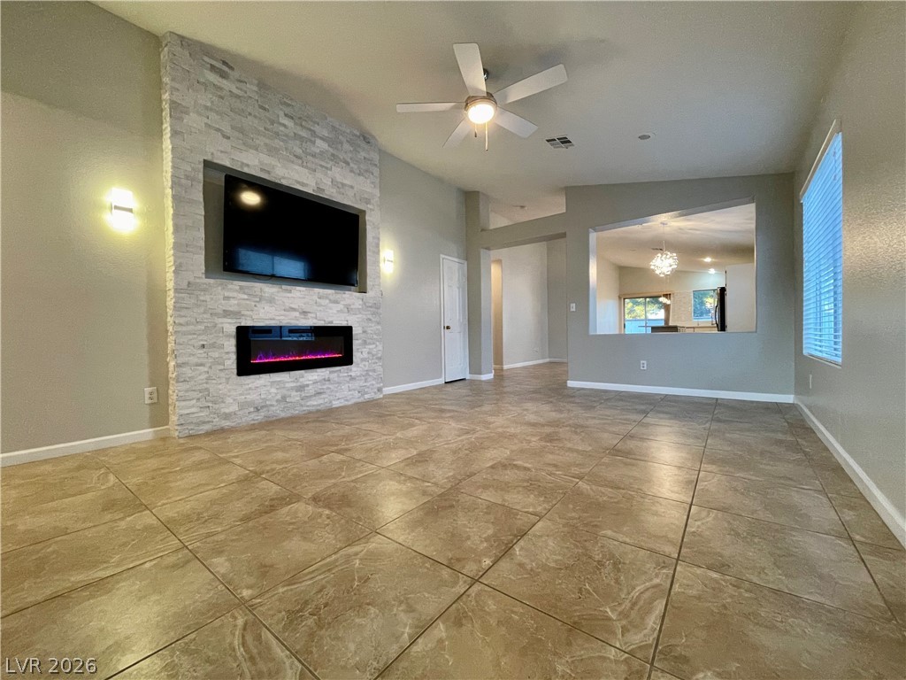 1860 Stablegate Avenue Property Photo 4