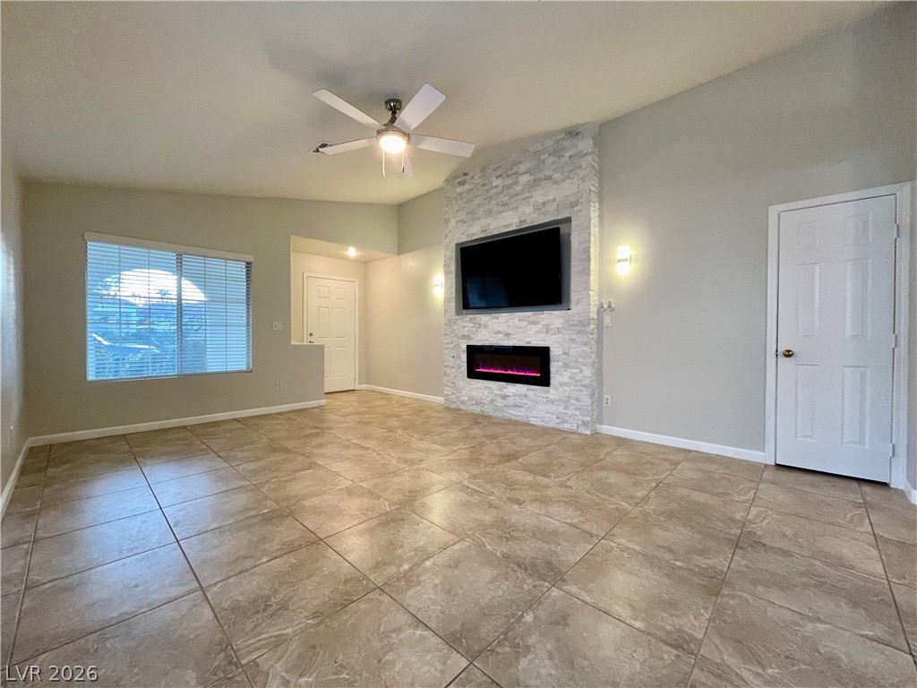 1860 Stablegate Avenue Property Photo 5