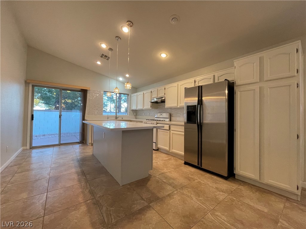 1860 Stablegate Avenue Property Photo 11