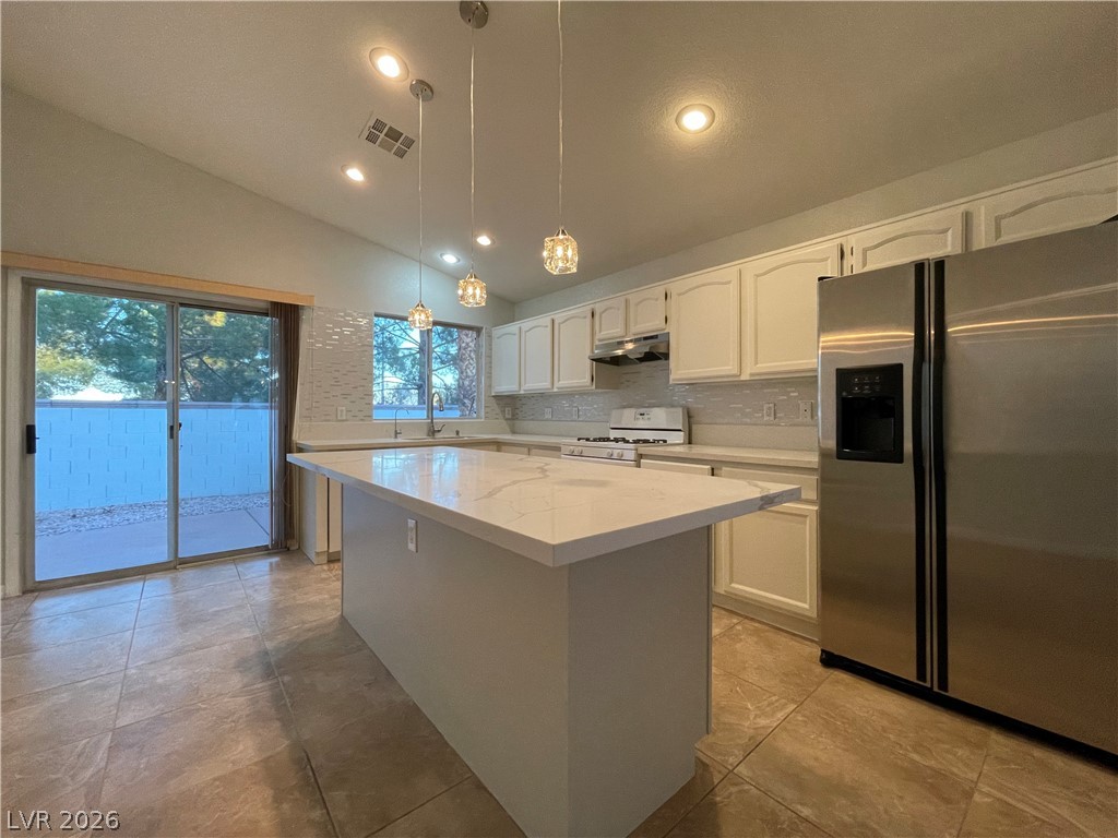 1860 Stablegate Avenue Property Photo 12