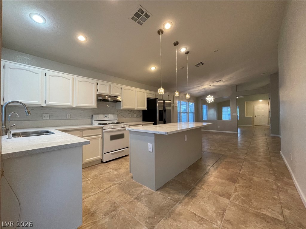 1860 Stablegate Avenue Property Photo 17