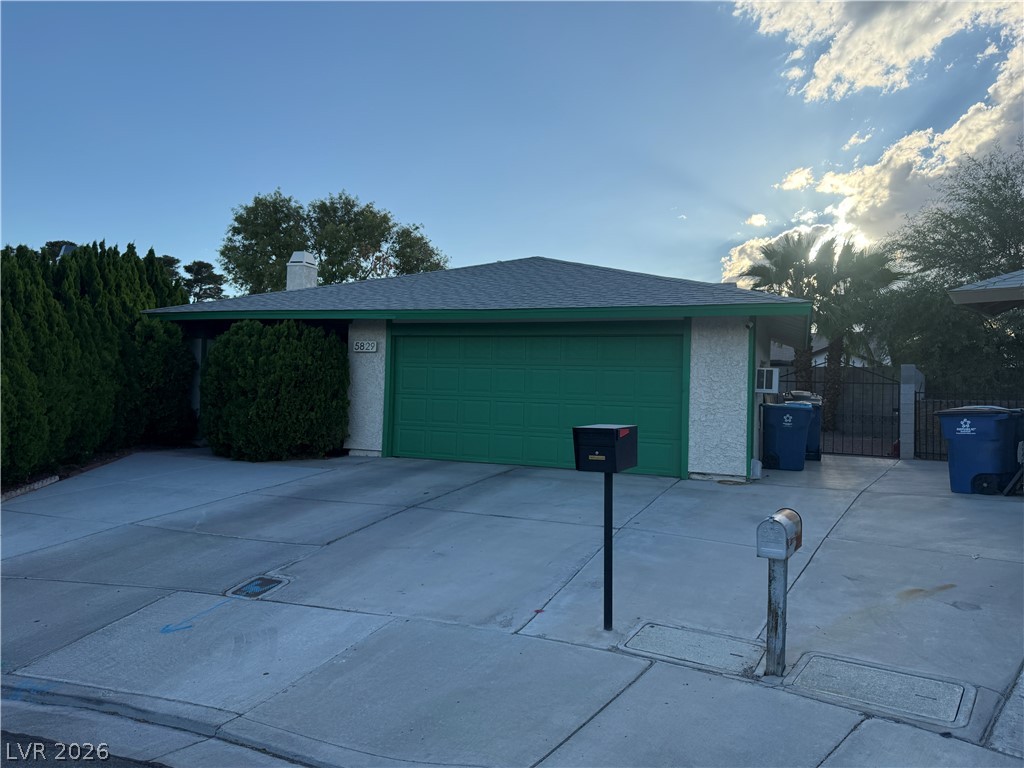 5829 Halfmoon Way Property Photo 3
