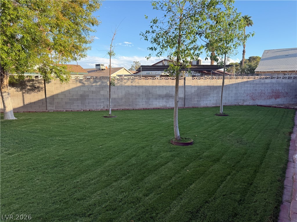 5829 Halfmoon Way Property Photo 11