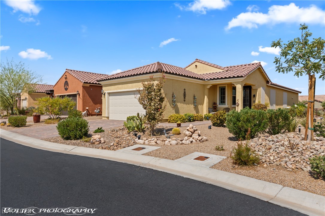 1147 Cherry Blossom Way Property Photo 6