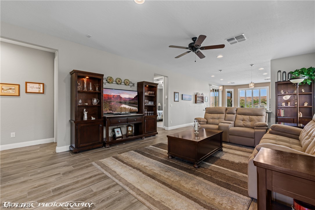 1147 Cherry Blossom Way Property Photo 10
