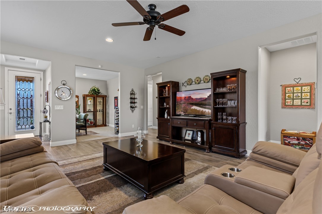 1147 Cherry Blossom Way Property Photo 13