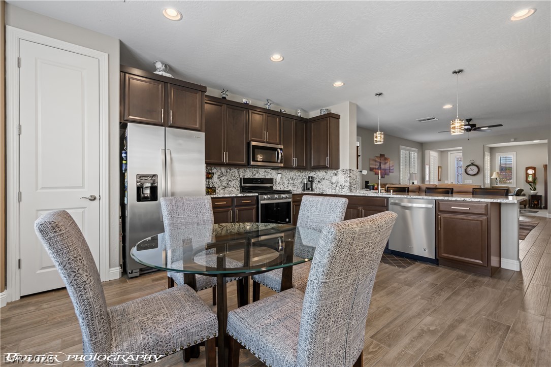 1147 Cherry Blossom Way Property Photo 22