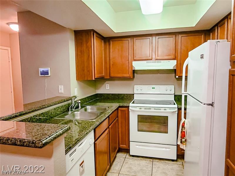 1455 East Katie Avenue E14 Property Photo 4