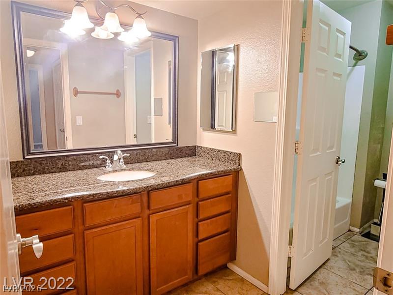 1455 East Katie Avenue E14 Property Photo 7