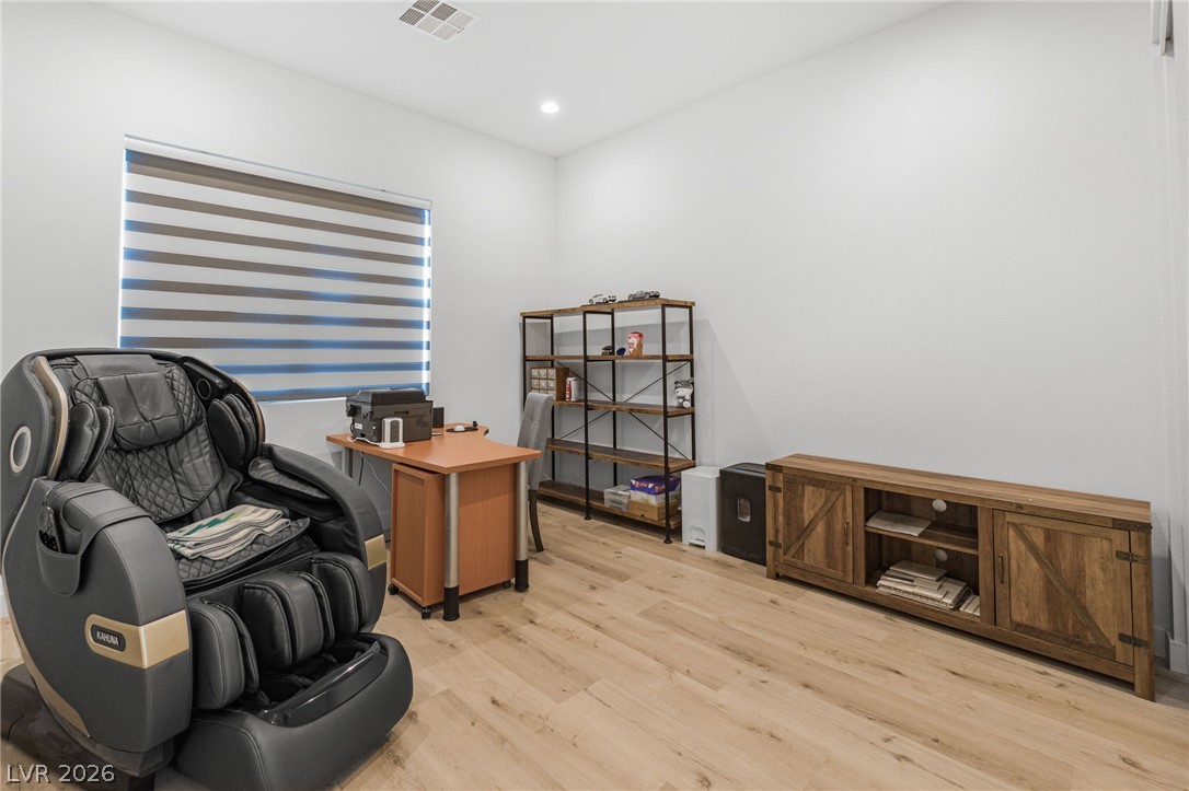 8935 Cassia Winds Street Property Photo 15