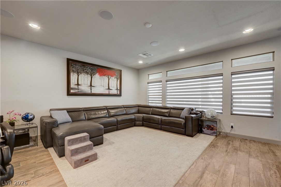 9738 Golden Thread Court Property Photo 9