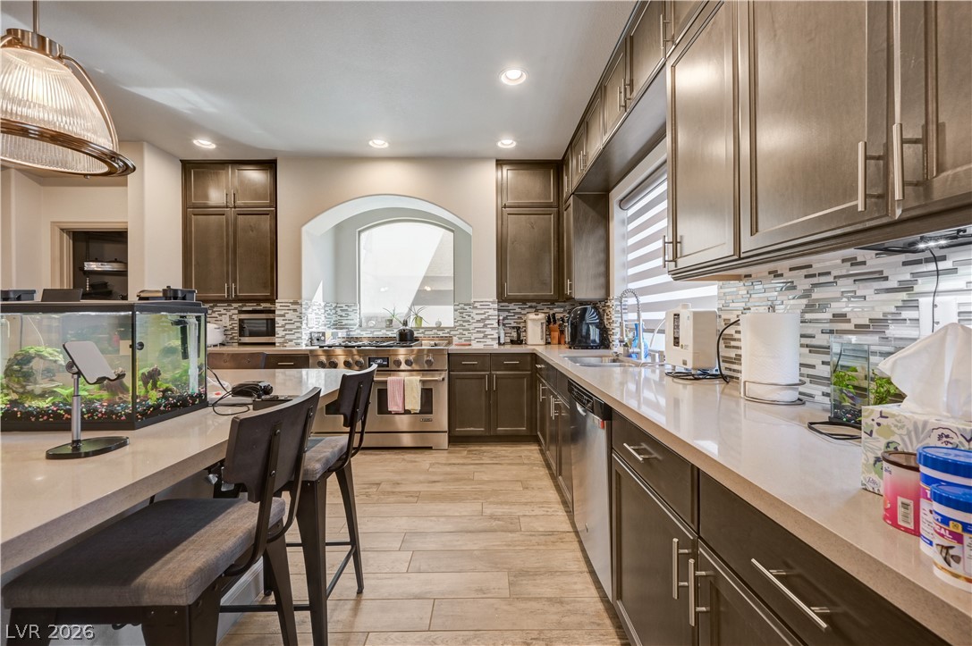 9738 Golden Thread Court Property Photo 19