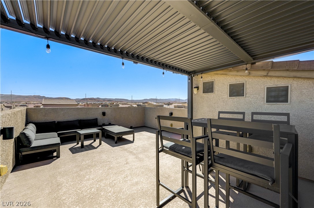 9738 Golden Thread Court Property Photo 68