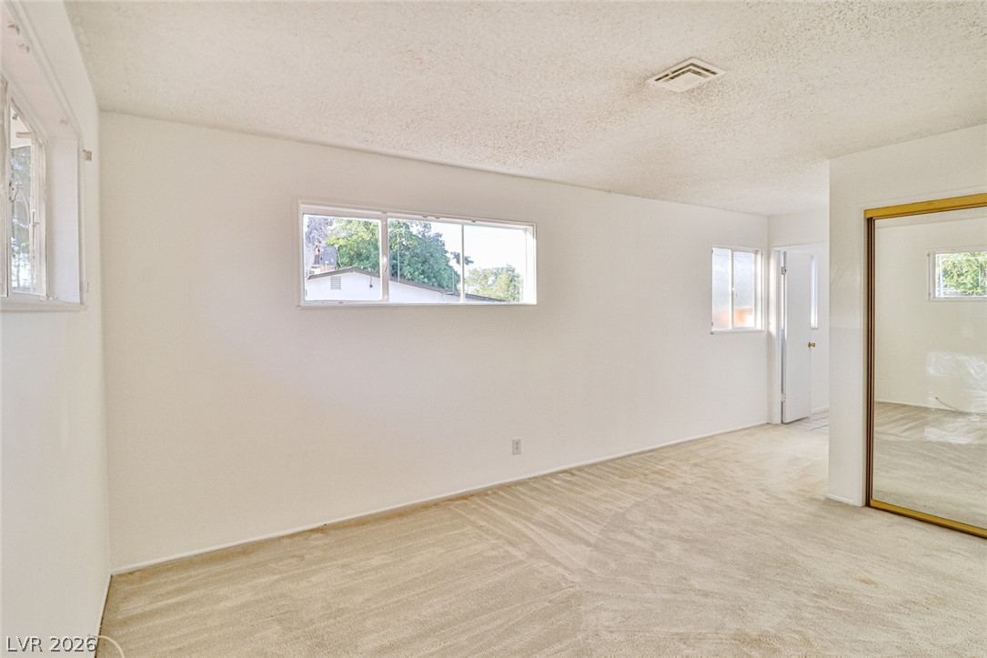 1517 Bryn Mawr Avenue Property Photo 37