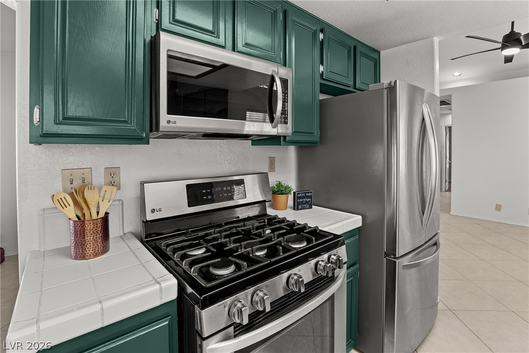 1042 Wainwright Court Property Photo 3