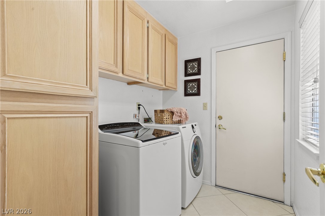 1042 Wainwright Court Property Photo 6