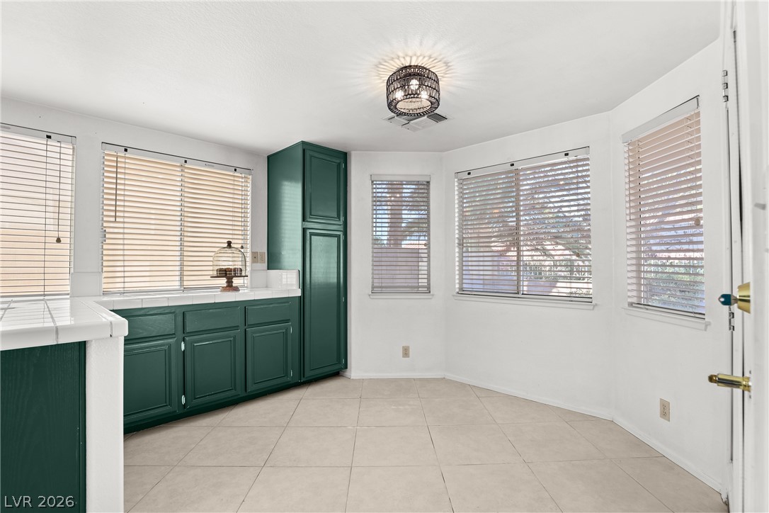 1042 Wainwright Court Property Photo 28