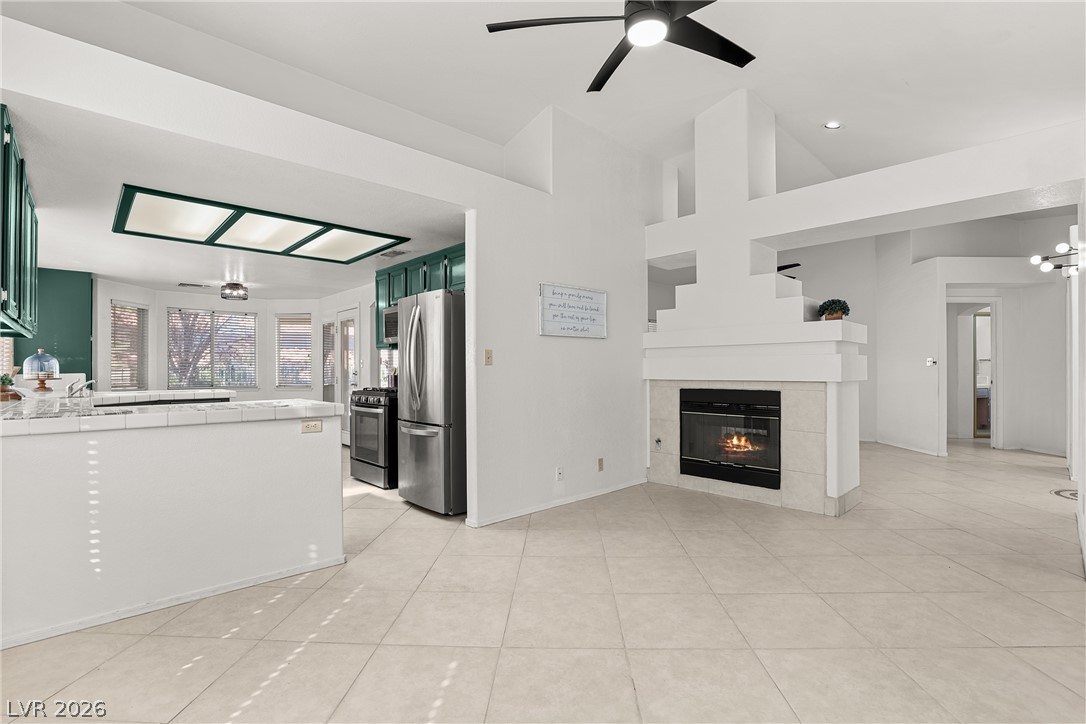 1042 Wainwright Court Property Photo 40