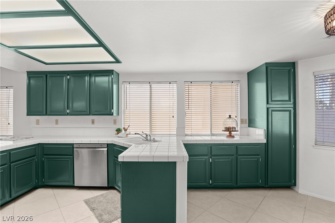 1042 Wainwright Court Property Photo 48