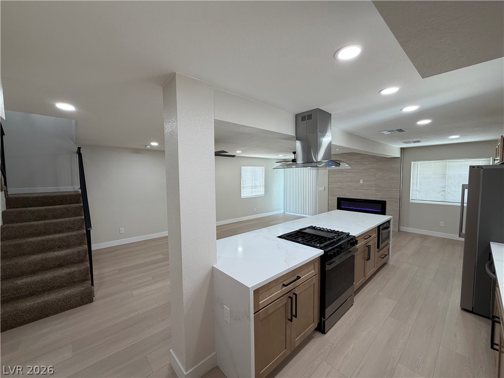500 Grimsby Avenue Property Photo 5
