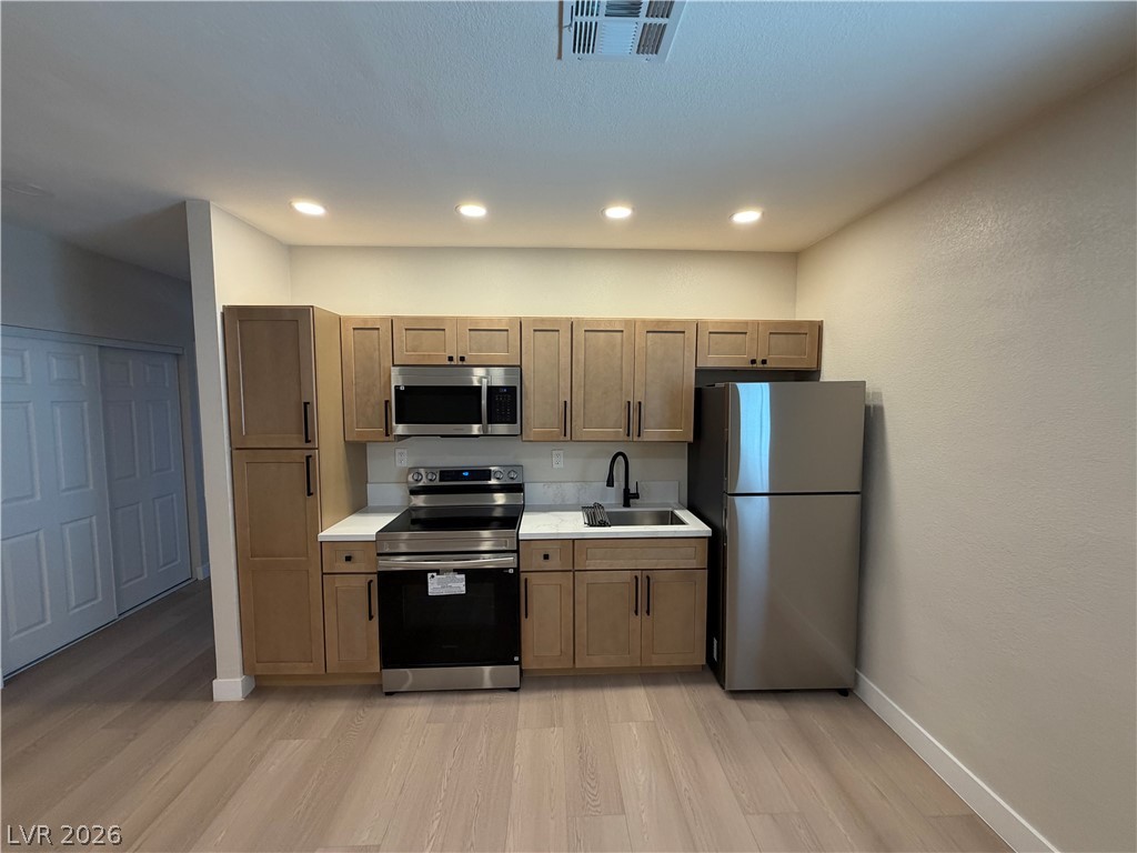 500 Grimsby Avenue Property Photo 24