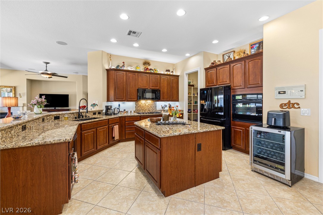 2107 Noah Tyler Ct. Property Photo 8