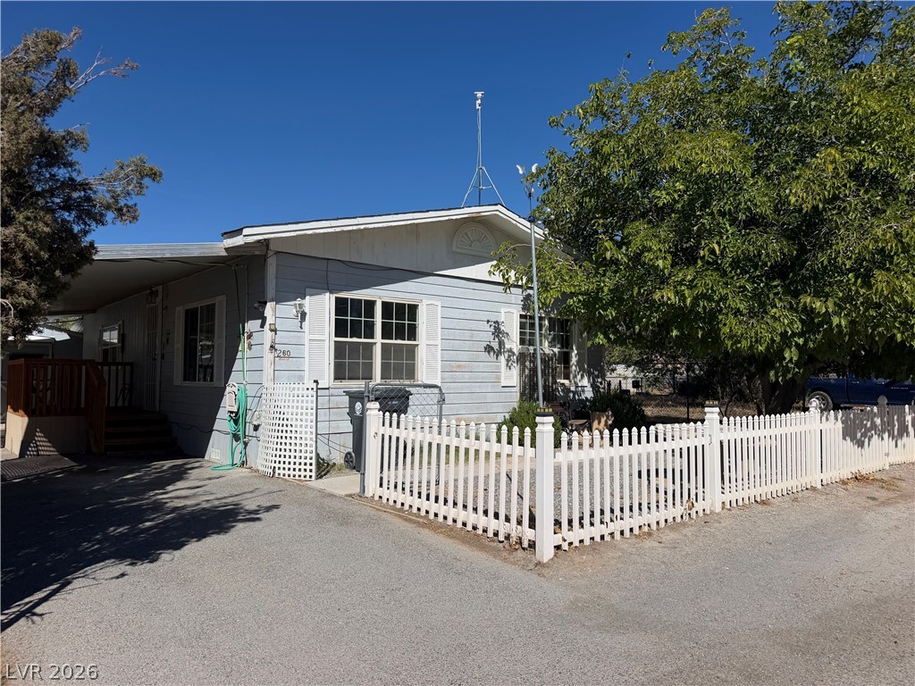 260 Ellendale Street Property Photo 4