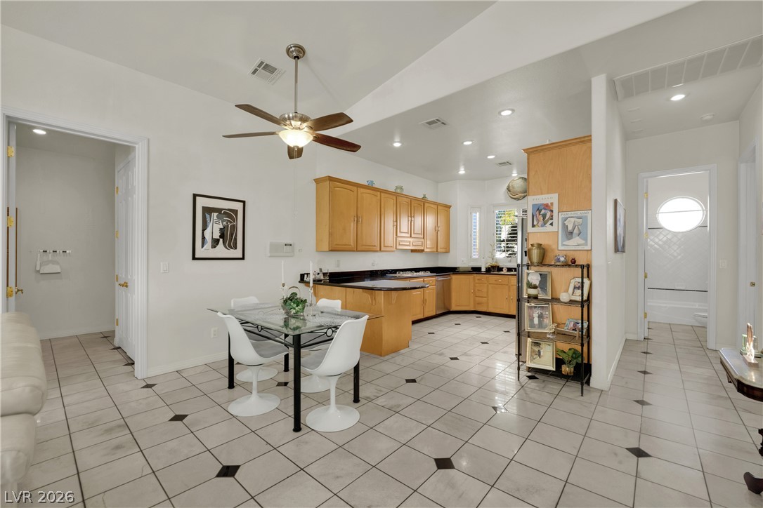 8125 Tiara Cove Circle Property Photo 9