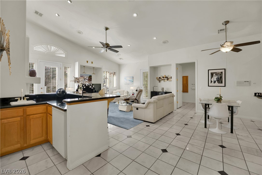 8125 Tiara Cove Circle Property Photo 16