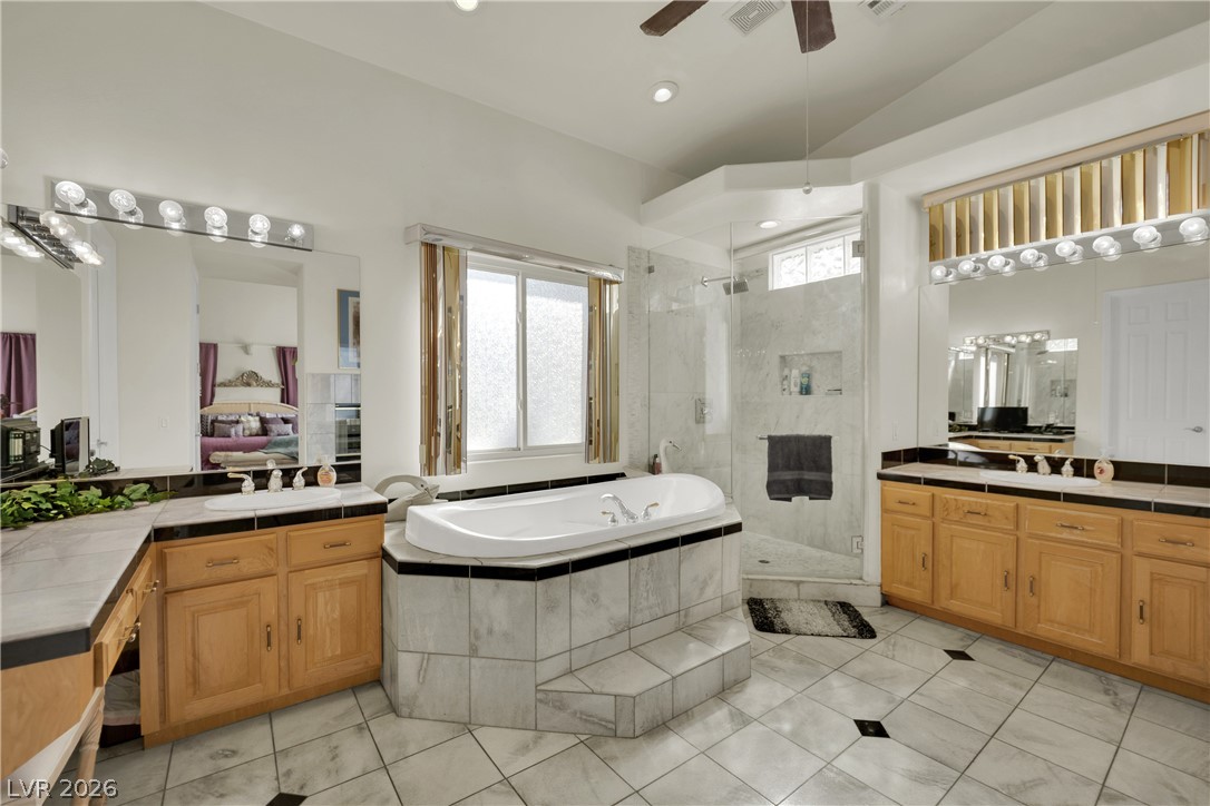 8125 Tiara Cove Circle Property Photo 28