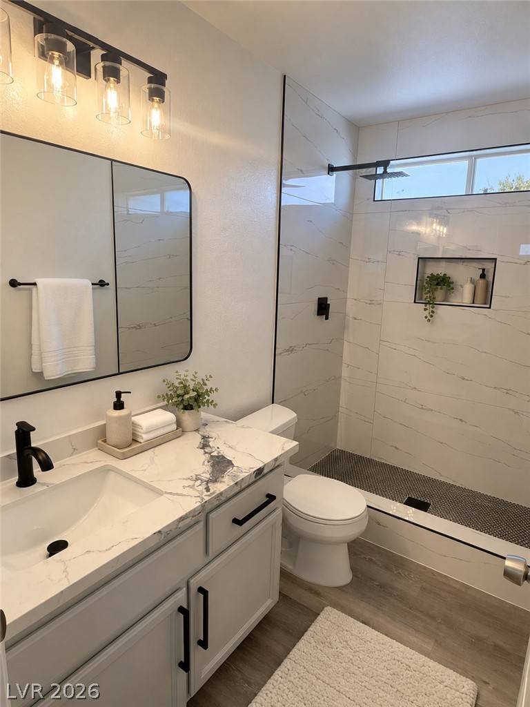 7566 Isley Avenue Property Photo 9