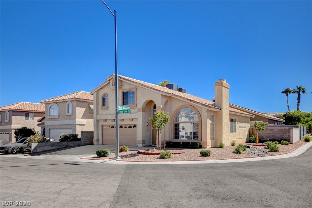 8963 Dove Cove Drive Property Photo 1