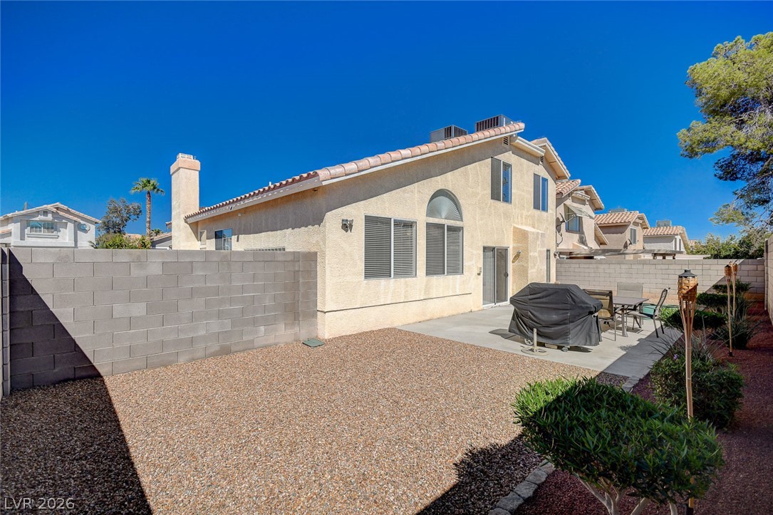 8963 Dove Cove Drive Property Photo 2