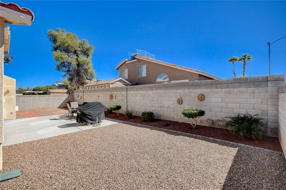8963 Dove Cove Drive Property Photo 3