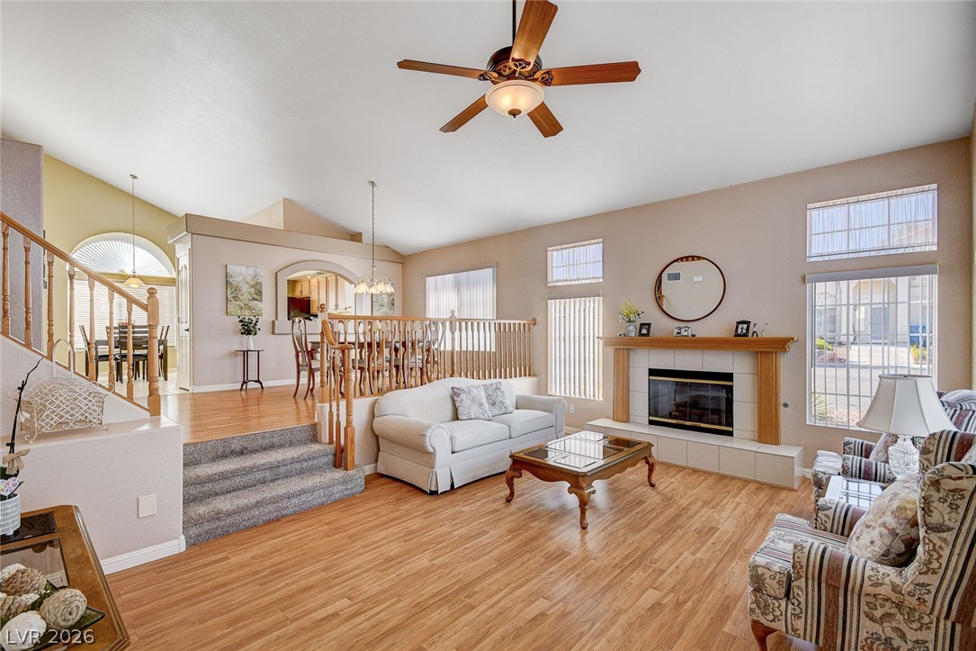 8963 Dove Cove Drive Property Photo 4