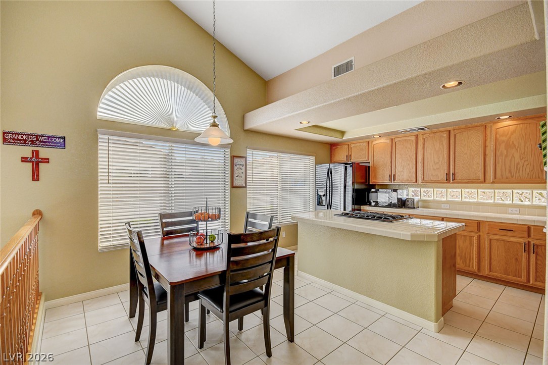 8963 Dove Cove Drive Property Photo 8