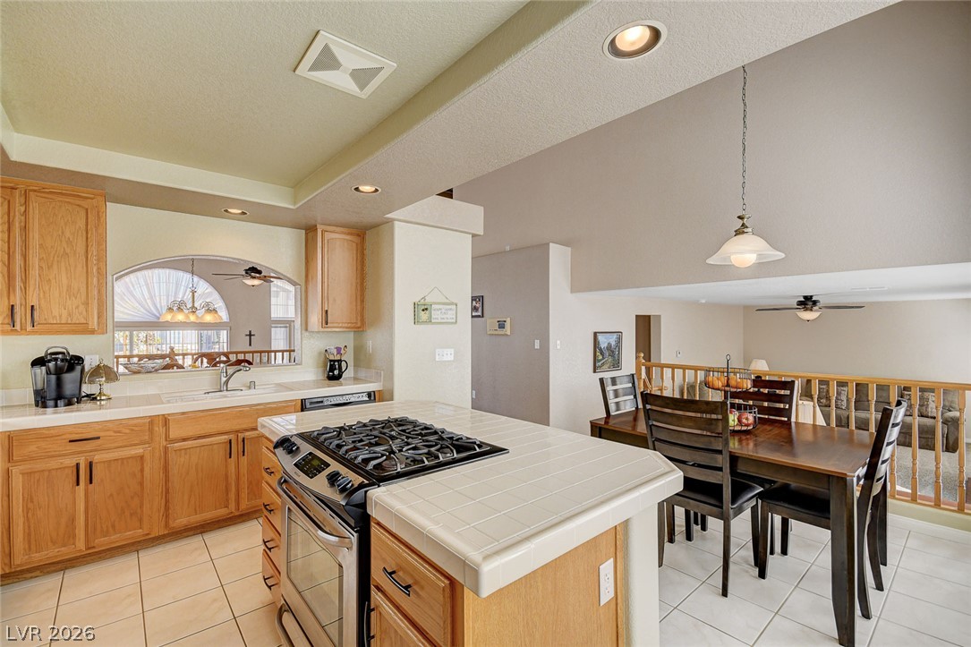 8963 Dove Cove Drive Property Photo 19
