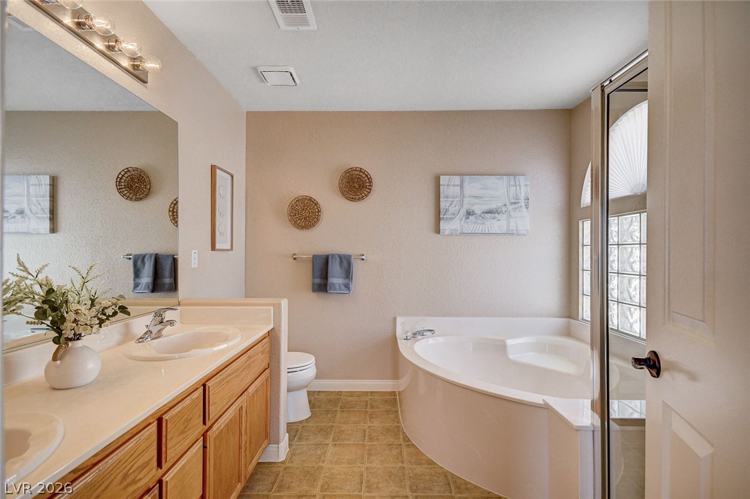 8963 Dove Cove Drive Property Photo 40