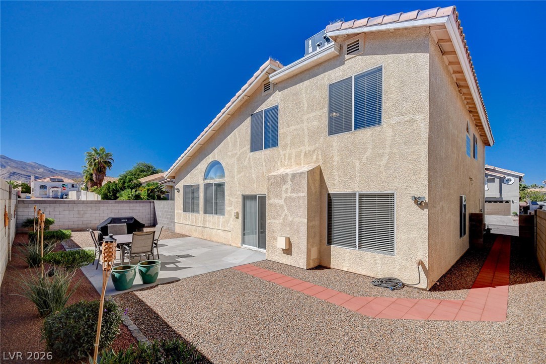 8963 Dove Cove Drive Property Photo 43