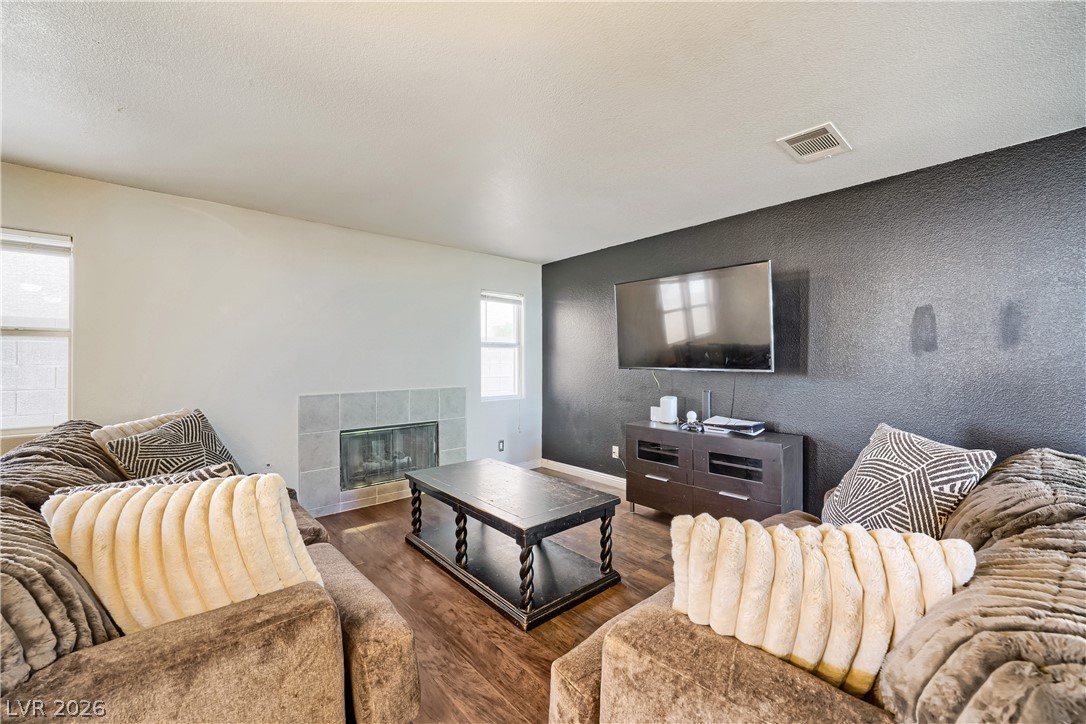 3536 Golden Pedal Street Property Photo 8