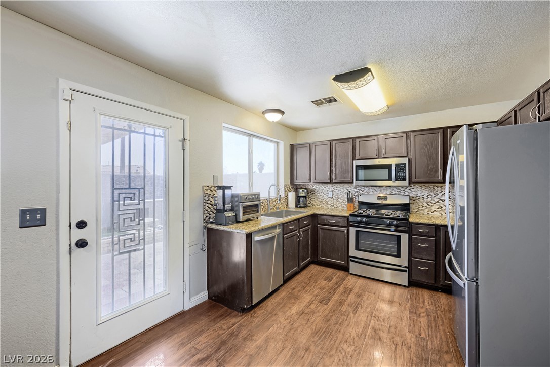 3536 Golden Pedal Street Property Photo 12
