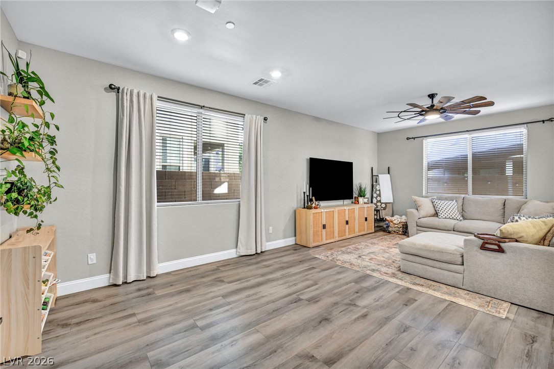 3212 Primrose Creek Court Property Photo 6