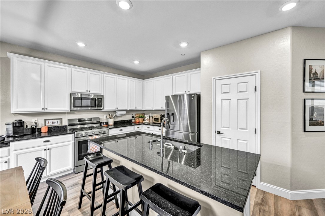 3212 Primrose Creek Court Property Photo 11