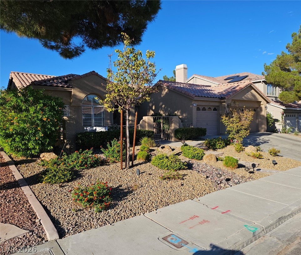 7908 Waterfalls Avenue Property Photo 2