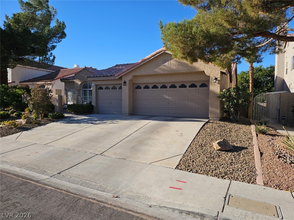 7908 Waterfalls Avenue Property Photo 3