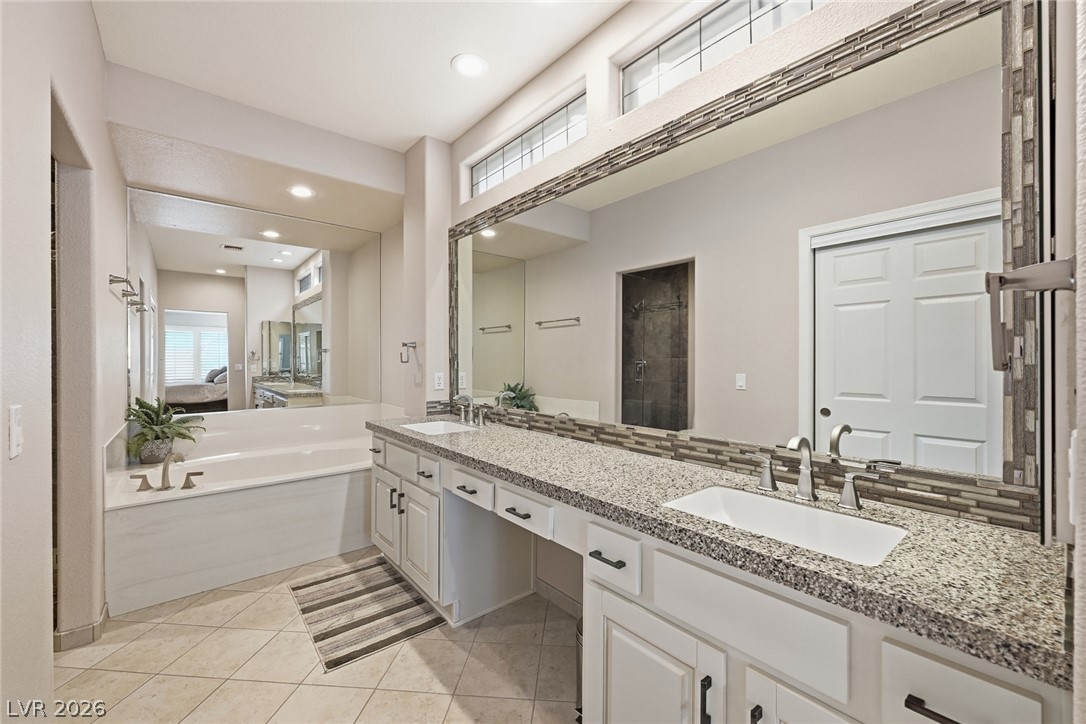 2829 Billy Casper Drive Property Photo 25