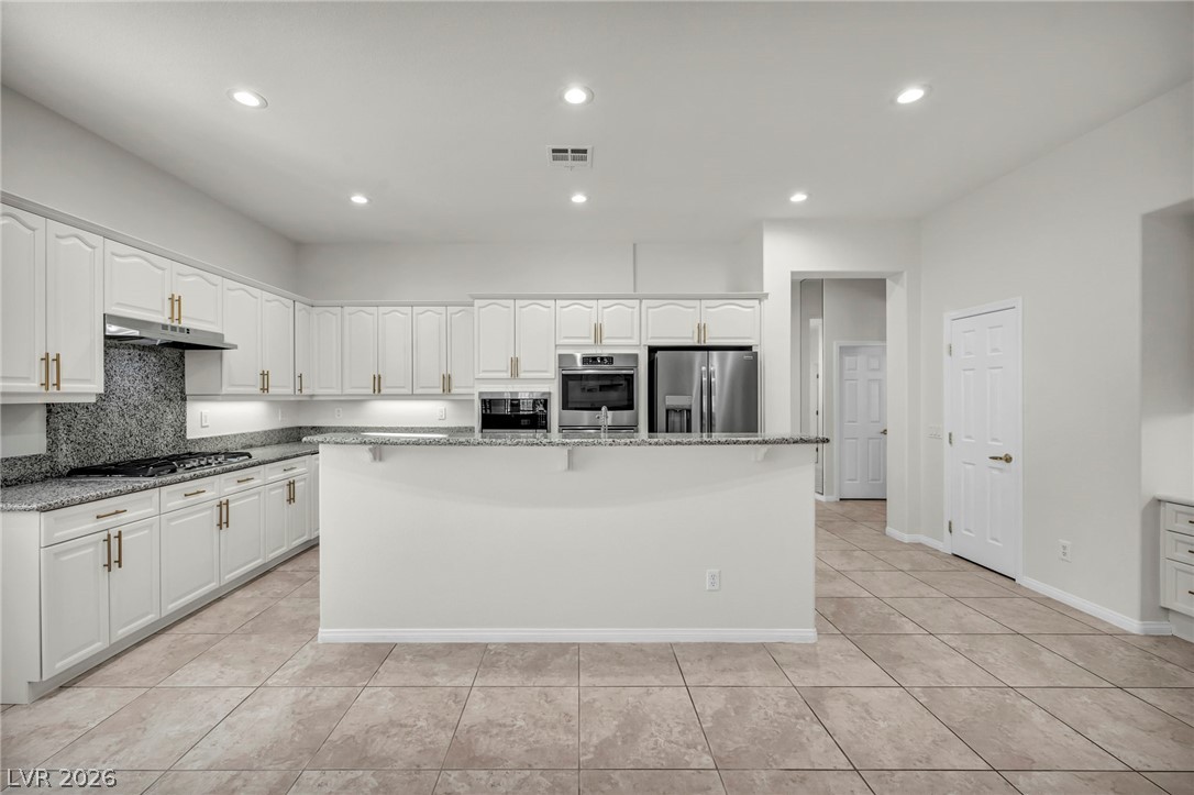 7904 Roxburgh Castle Avenue Property Photo 36