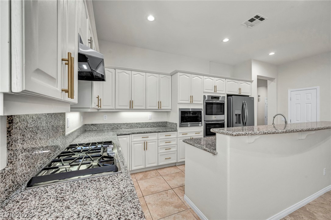 7904 Roxburgh Castle Avenue Property Photo 38