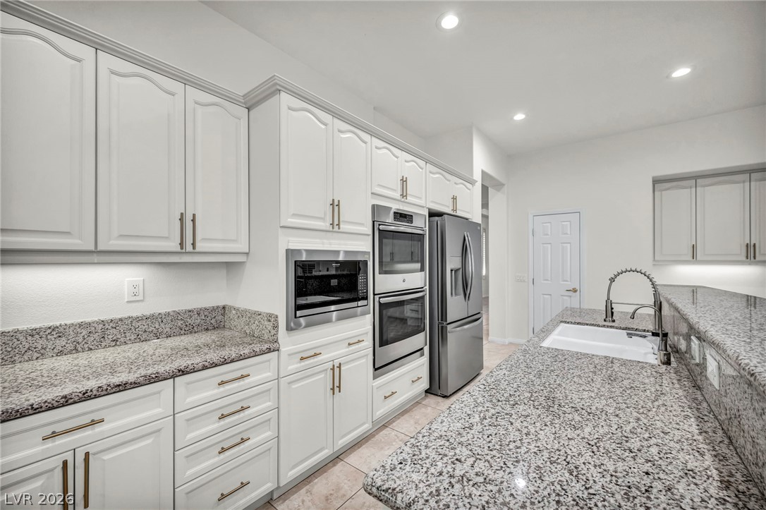 7904 Roxburgh Castle Avenue Property Photo 39